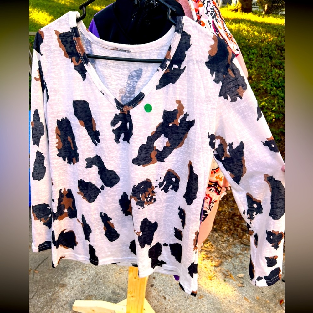 Ladies medium shirt